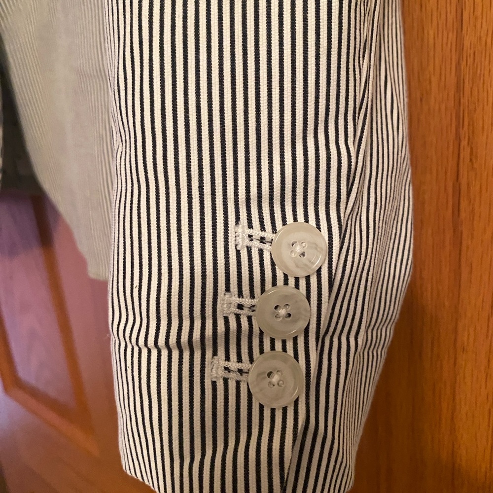 Talbots Spring/Summer Blazer, Blue Gray Stripe. - image 3